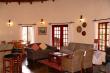 Kudu cottage dining and lounge