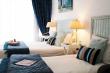 Room 2 Double bed - Kosmos Guest House - Bed and Breakfast Kimberley