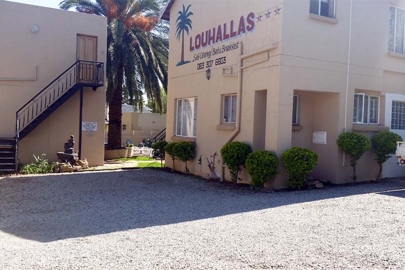 Parking for 22 Guests - Louhallas self catering Edenvale, Johannesburg