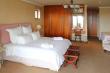 On The Cliff Guest House - bed and breakfast in Hermanus