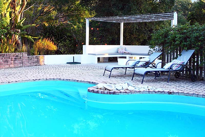 13m long pool with Braai facility and "boules" game