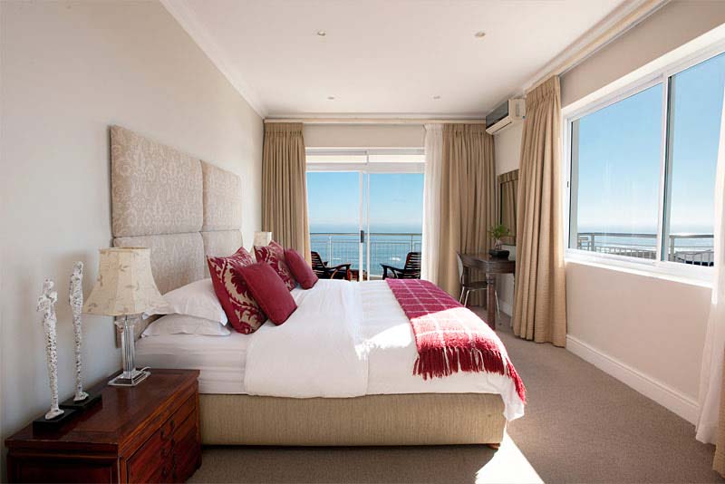 Room 14 - 3 On Camps Bay luxury Boutique Hotel