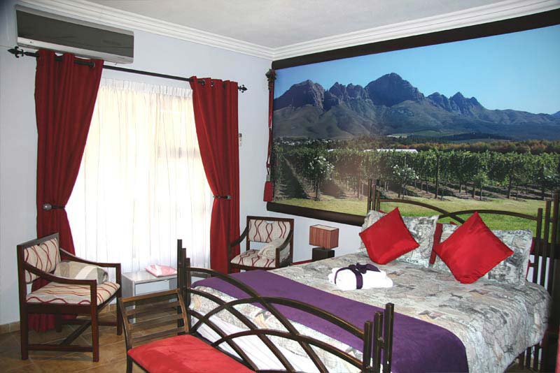 Vineyard Room - Ponciana Superior Guesthouse - Bed and Breakfast Hartbeespoort Dam