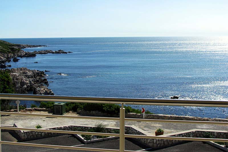 View from balcony - Whale Cove A104 self catering De Kelders
