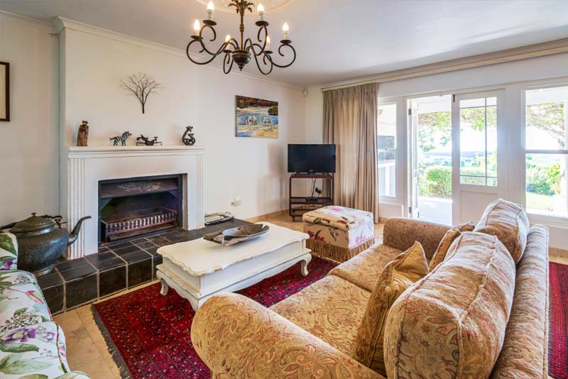 lounge - Vinehill Guest Cottages self catering Stellenbosch