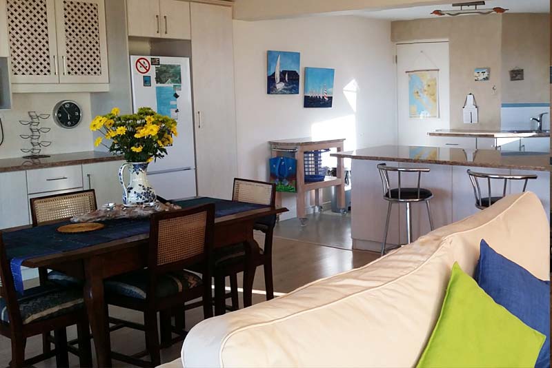 Perle Dining area and kitchen  - self catering Paradise Beach, Langebaan