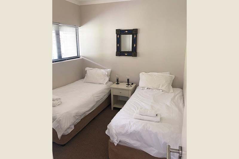 Single bedroom - Santos Beach Flat no.26 self catering Mossel Bay