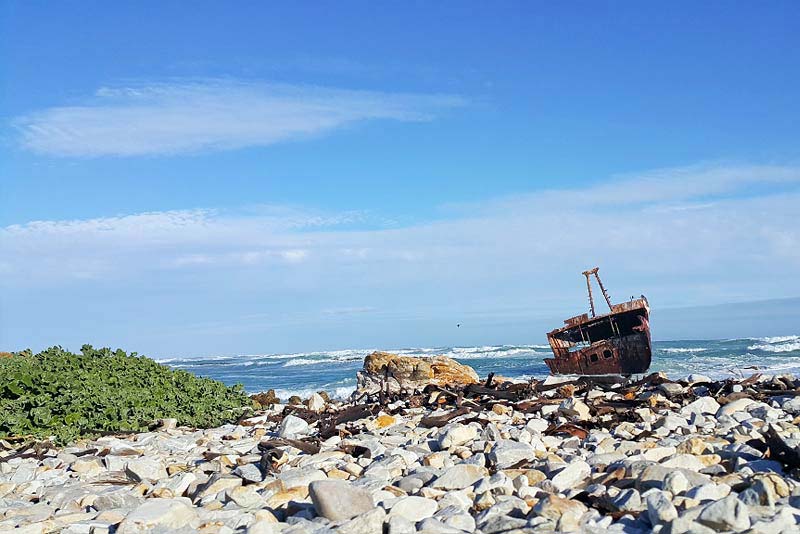 The wreck nearby - self catering in Suiderstrand, Cape Agulhas