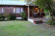 Large pet friendly enclosed garden - Lazydays - self catering Natures Valley 
