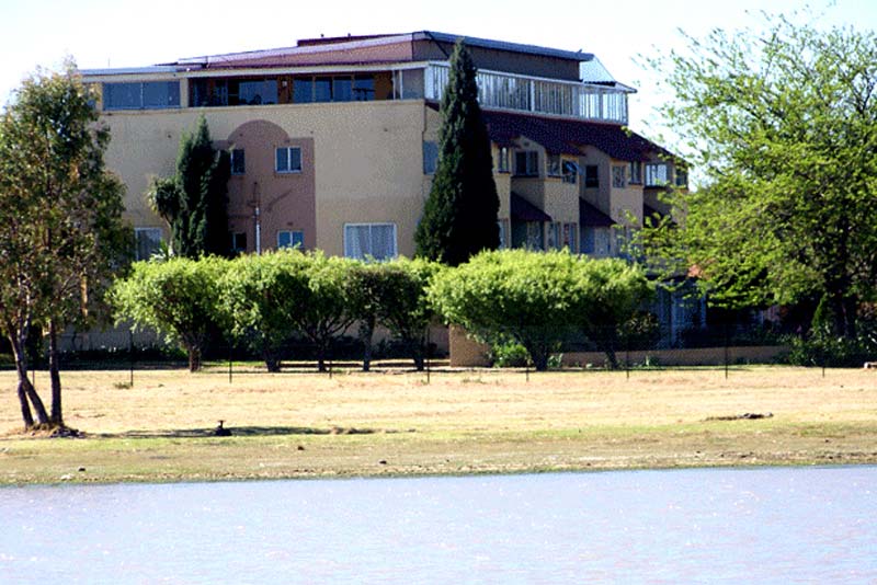 Lakeview on Vaal anchored on the Vaal Delta Waterfront