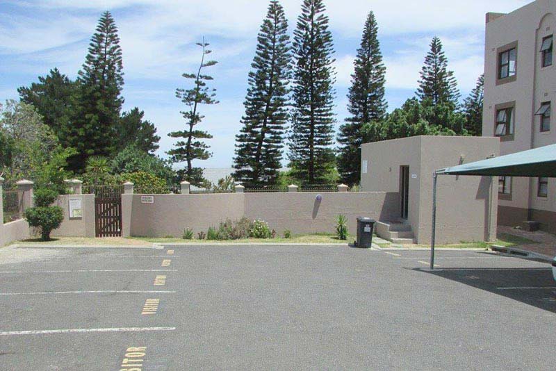 Visitors Parking - Serengeti Self Catering Bellville, Cape Town