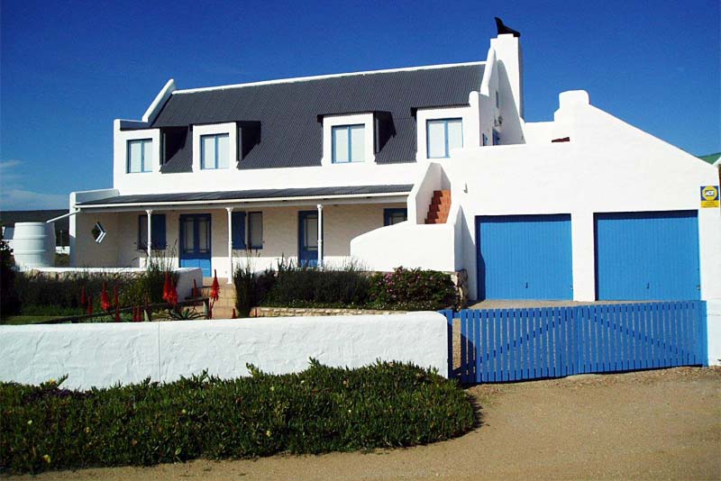 Holiday house, 300m from the sea...