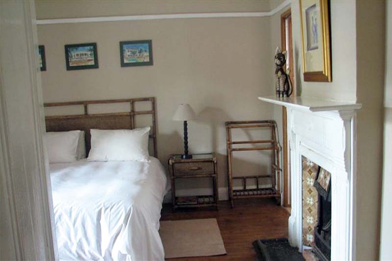 Horse and Mill Guesthouse - bed and breakfast accommodation in Colesberg, Karoo