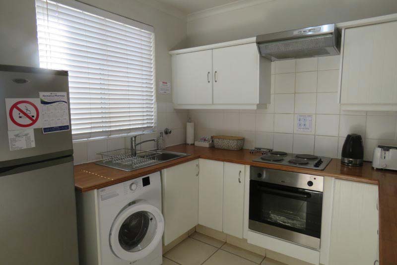 Apartment 1 - kitchen with washing machine
