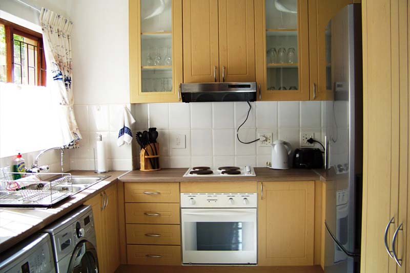 Kitchen - Unit 17A Castleton self catering Plettenberg Bay