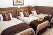 Rooms in guesthouse with 3 single beds