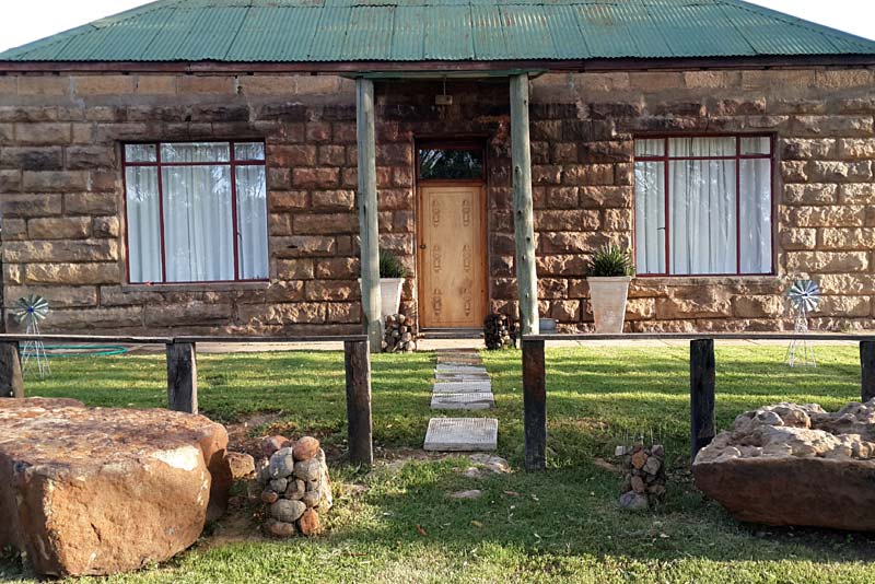 Sandstone House and Stables - self catering Kroonstad