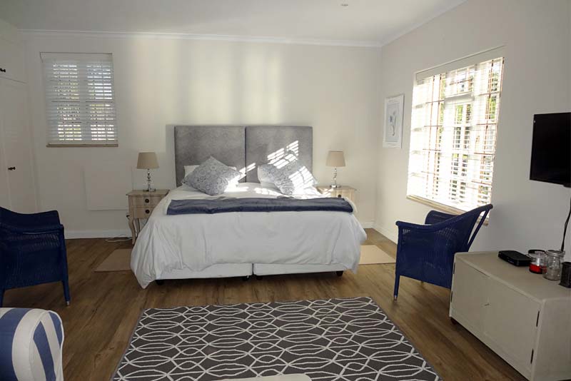 Pin Oak Suite - Mayfield Cottages self catering Rondebosch, Cape Town