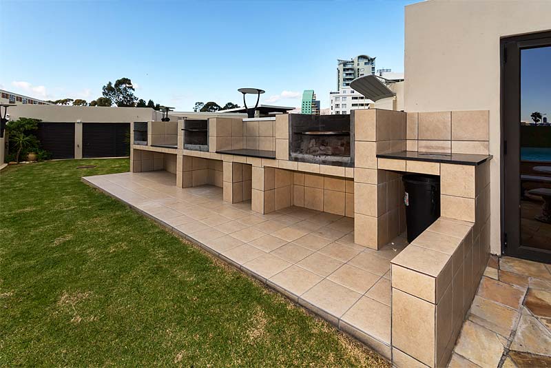 Communal BBQ area - 302 Ocean View, self-catering in Strand
