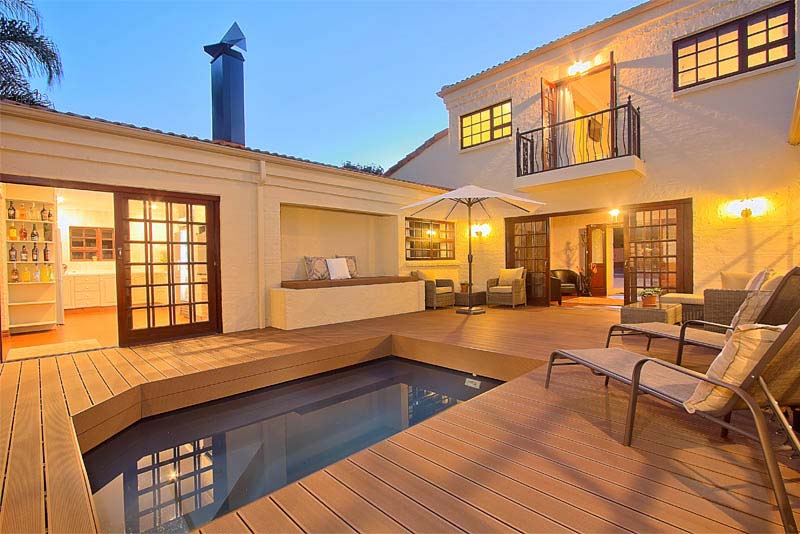 Pool - Leopardsong Manor - bed and Breakfast Centurion Golf Estate