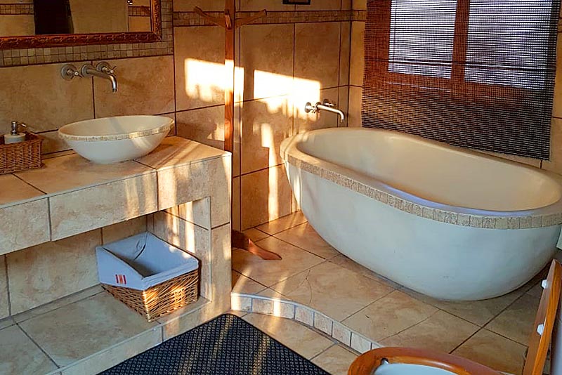 Bathroom - Impala Private Game Lodge, Mabalingwe, Bela-Bela