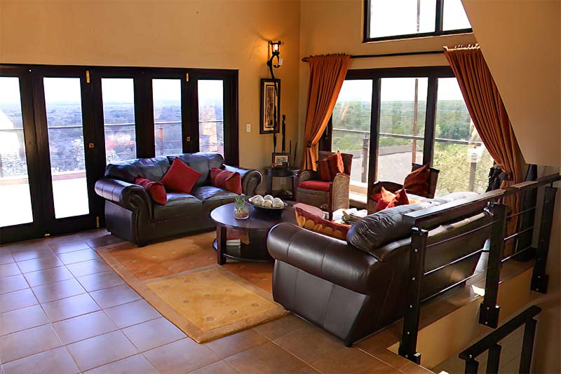 Itaga View - living room area