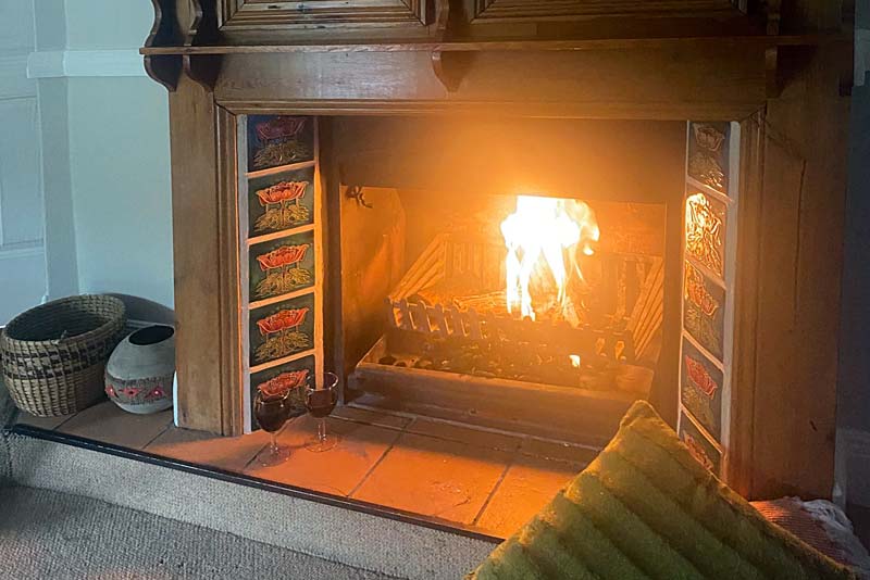 Winter fire - Golden Cove self catering in Clarens